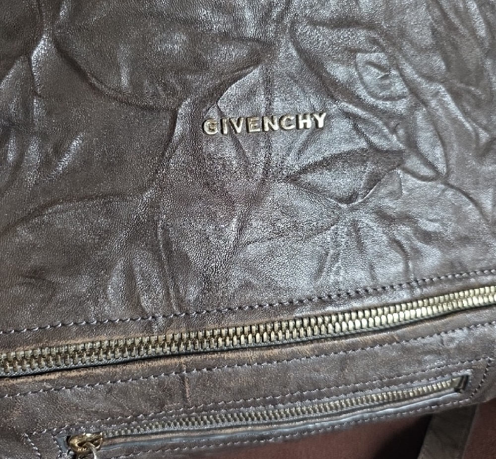 Givenchy Pandora Bag - Picture 2 of 7